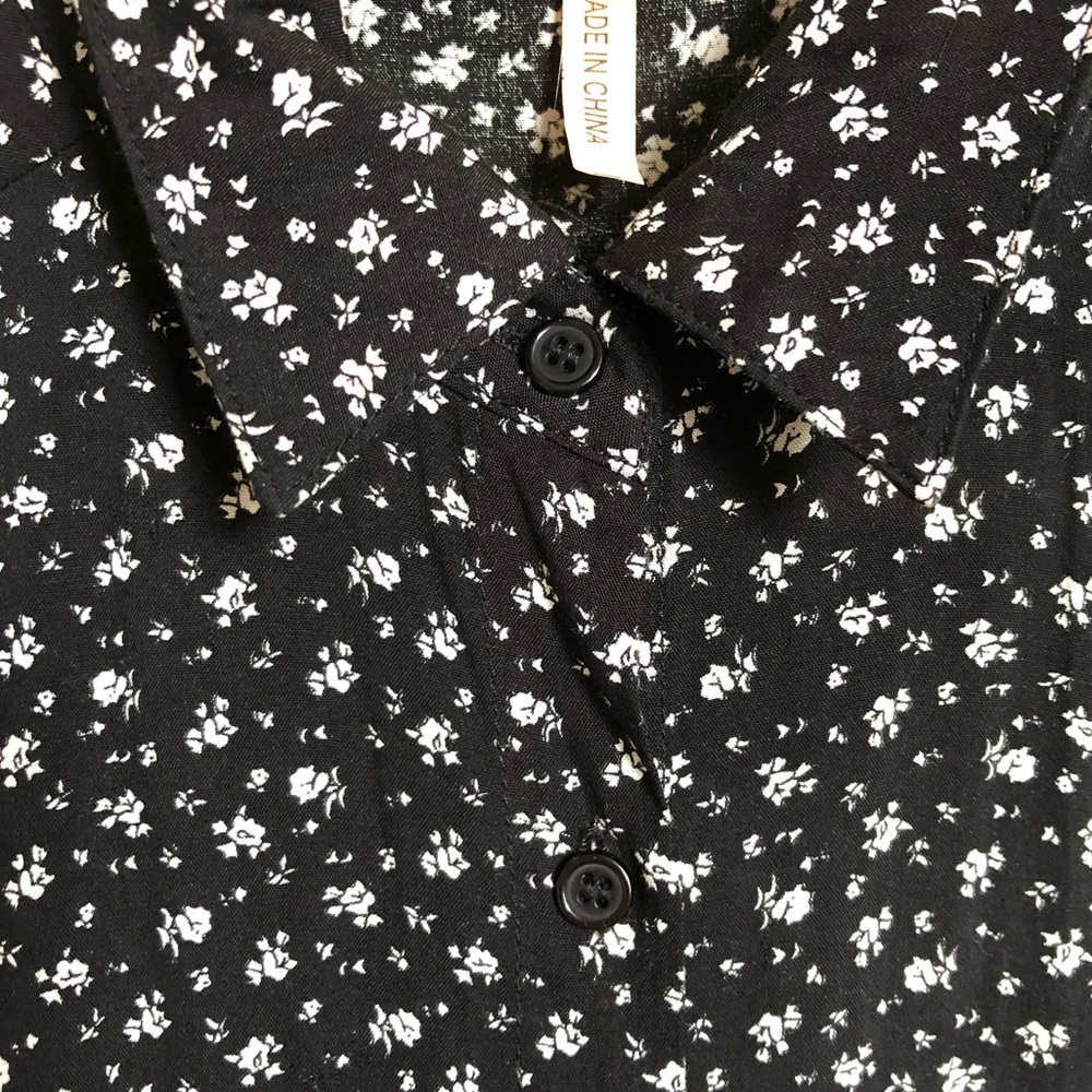Fun fitted floral black & white jumpsuit size S - Picture 6 of 10